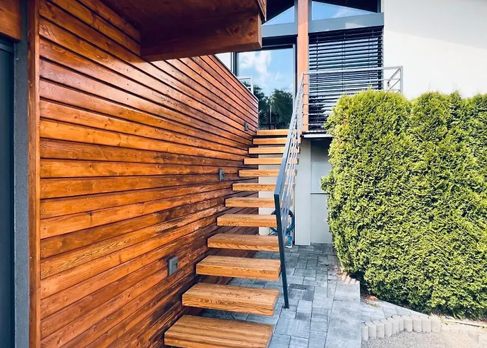 - Pool & Sauna Nyaraló Szulyó